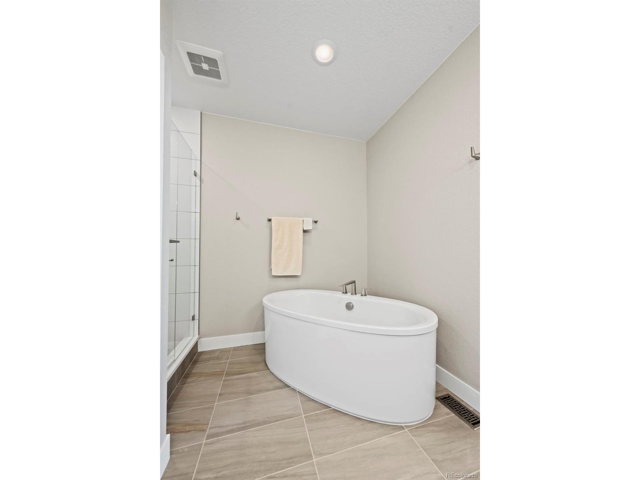 2673 Nicholas Way