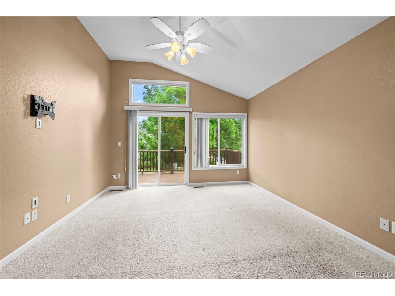 329 Wisteria Way