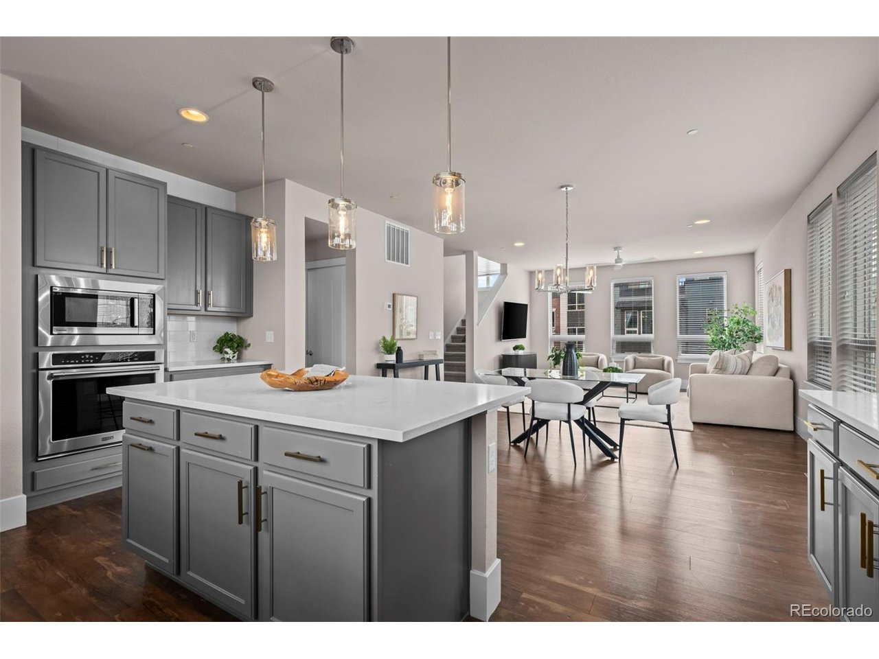 511 Promenade Dr