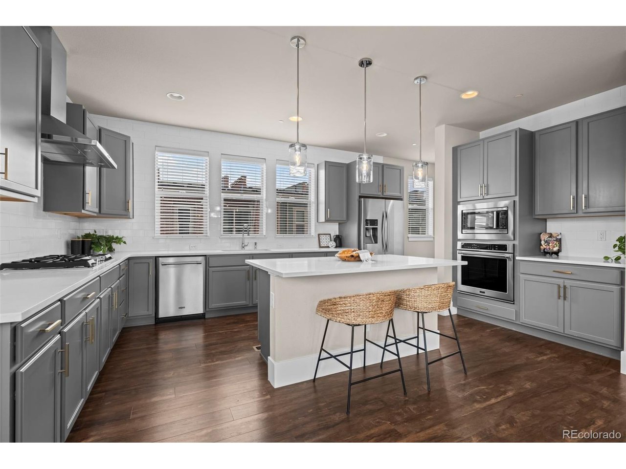511 Promenade Dr