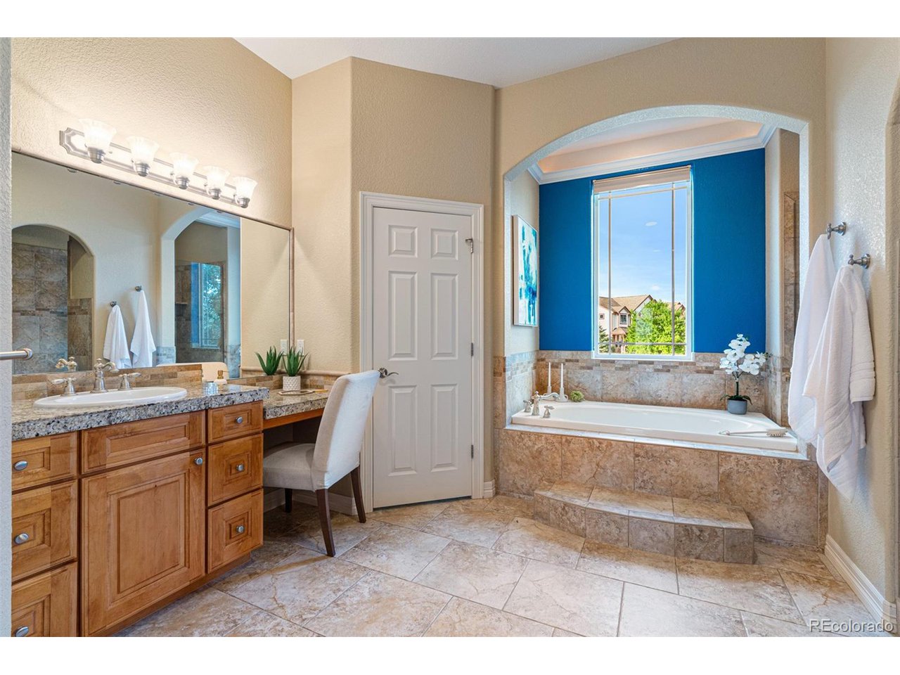 3045 S Buttercup Cir