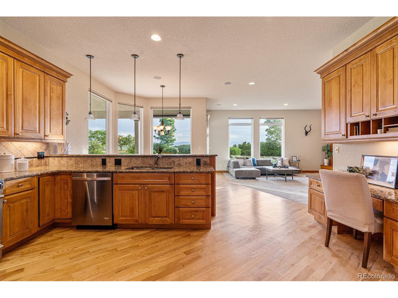 3045 S Buttercup Cir