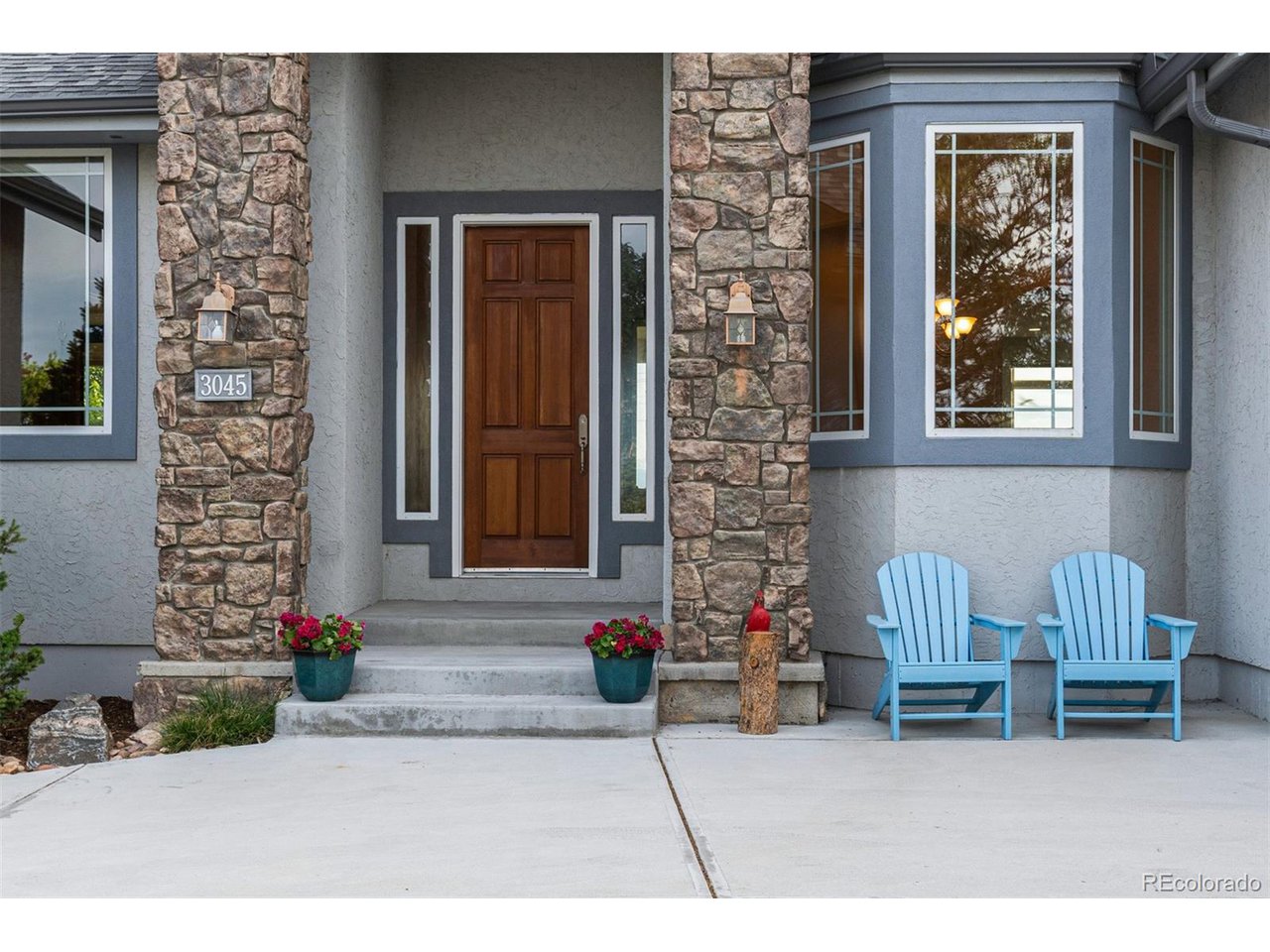 3045 S Buttercup Cir
