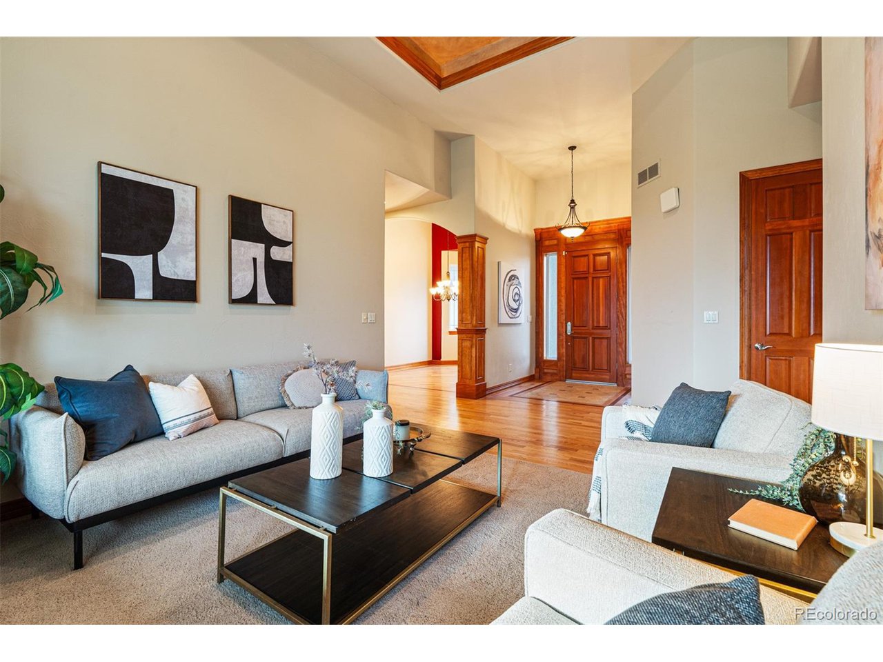 3045 S Buttercup Cir