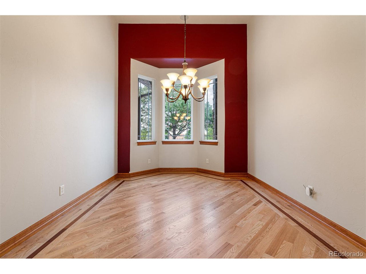 3045 S Buttercup Cir