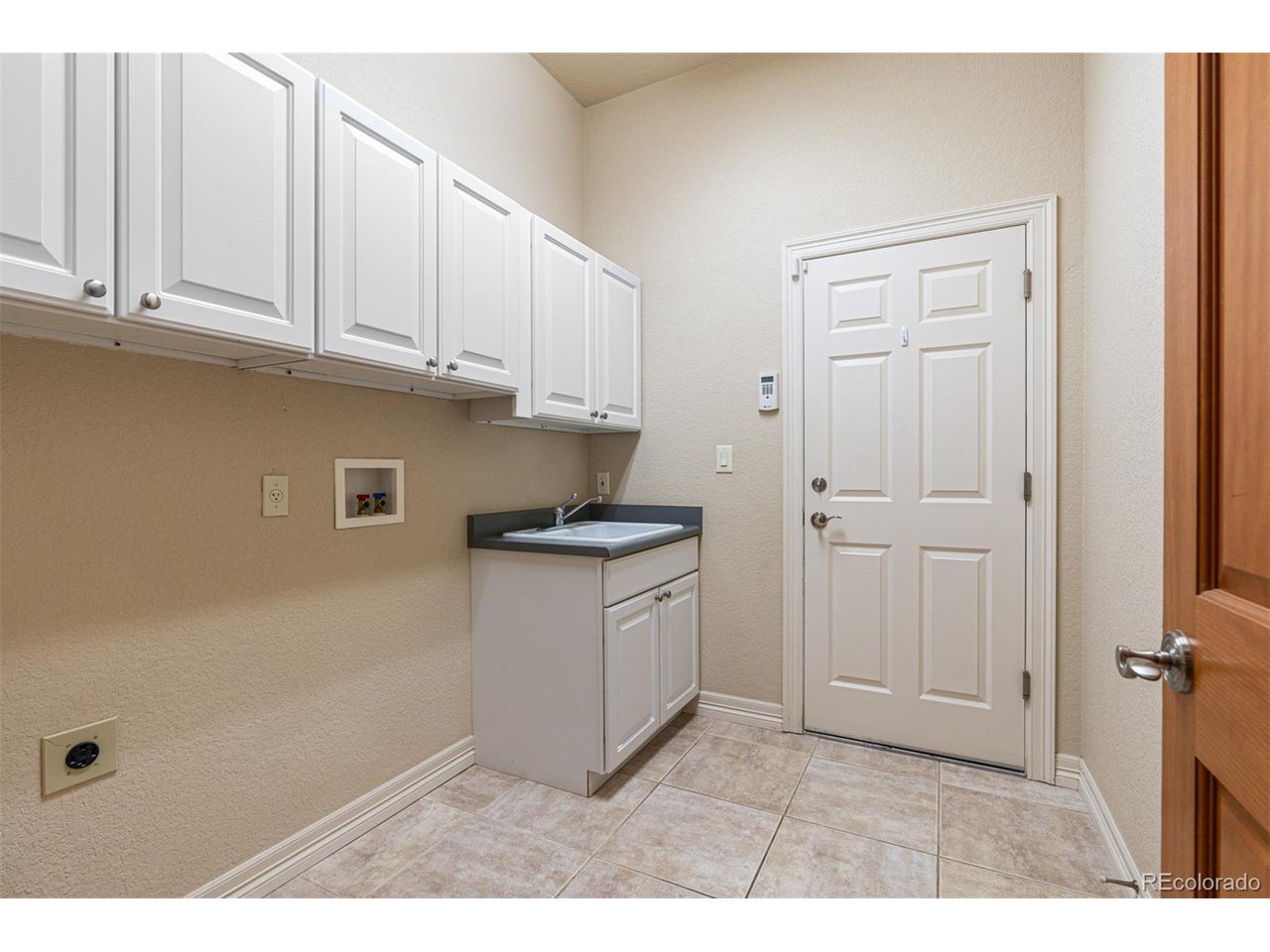 3045 S Buttercup Cir