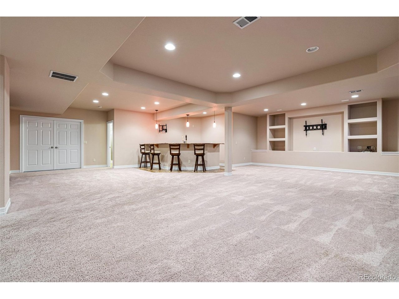 3045 S Buttercup Cir