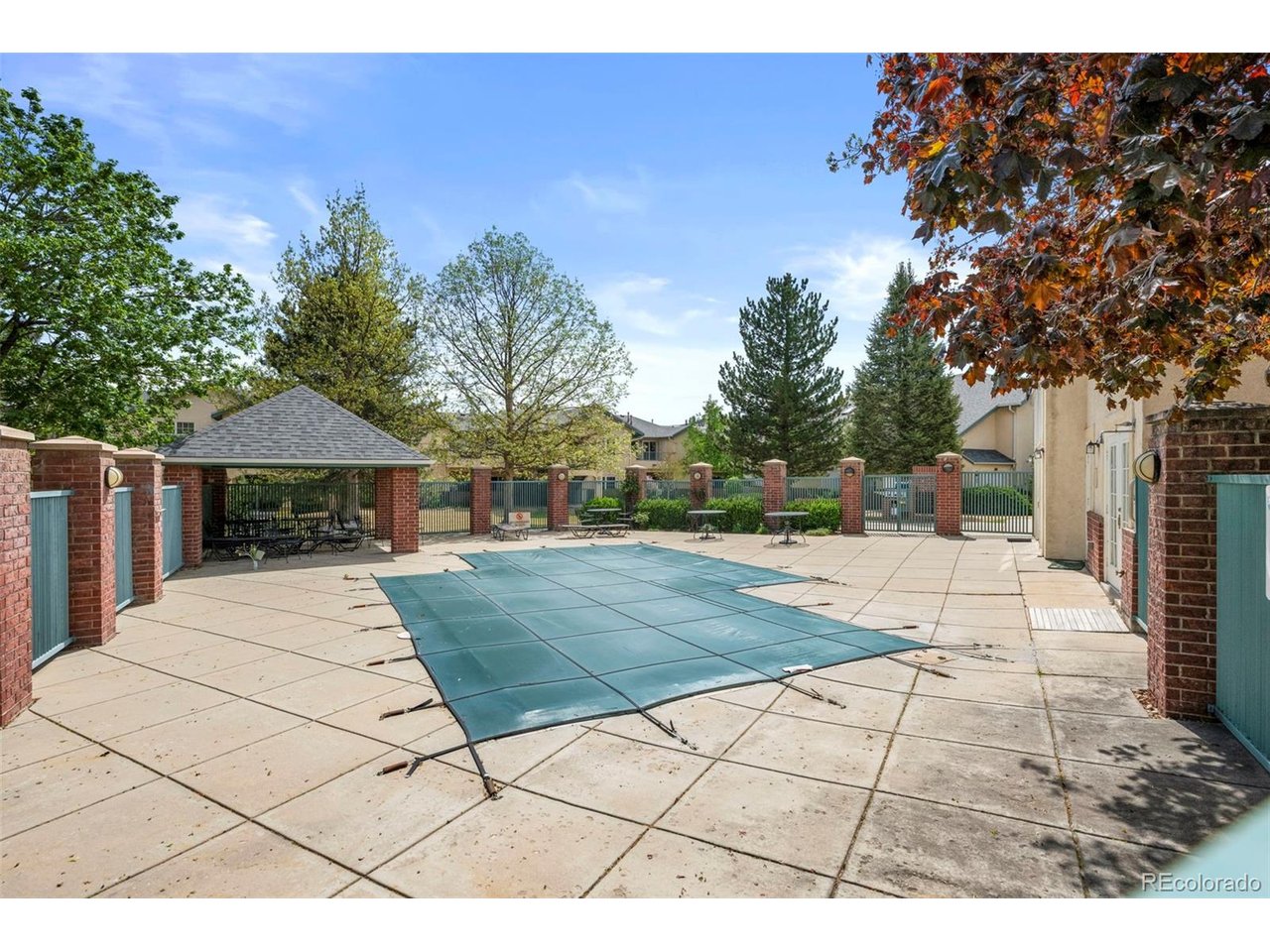540 Mohawk Dr 15