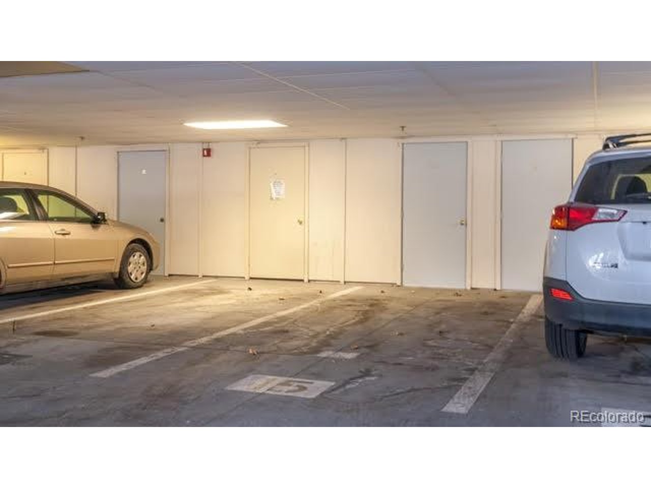 540 Mohawk Dr 15