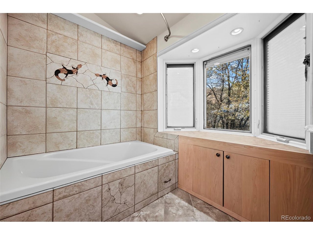 3644 Fourmile Canyon Dr