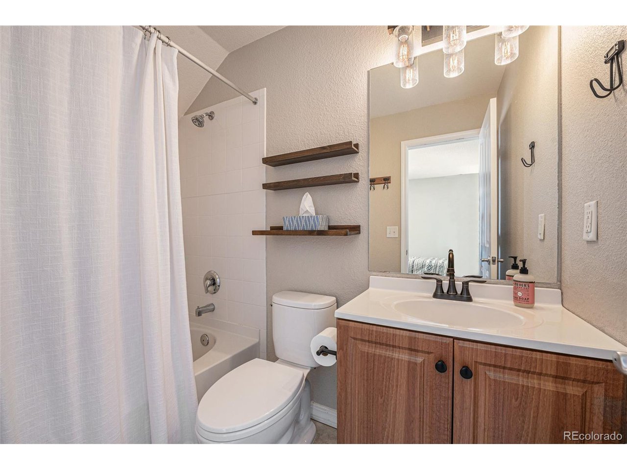 805 Summer Hawk Dr AA157