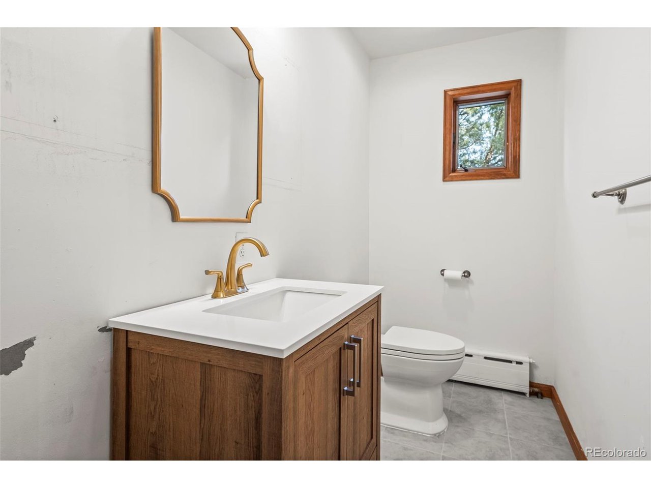 375 Majestic View Dr