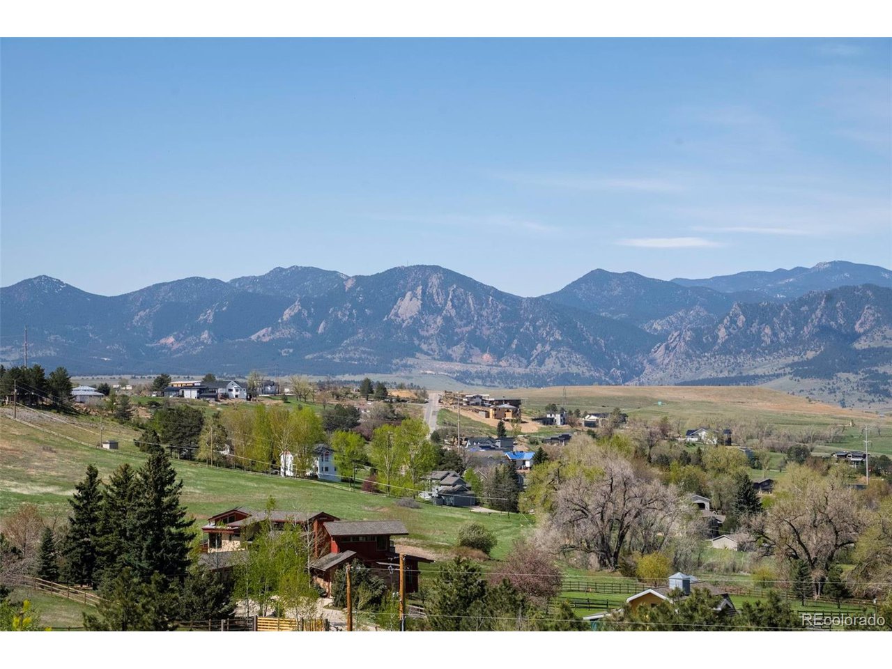 375 Majestic View Dr