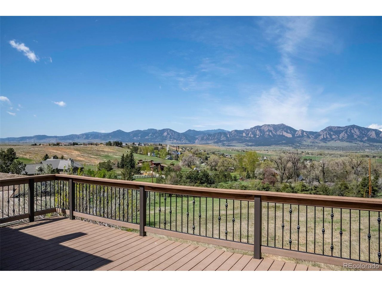 375 Majestic View Dr