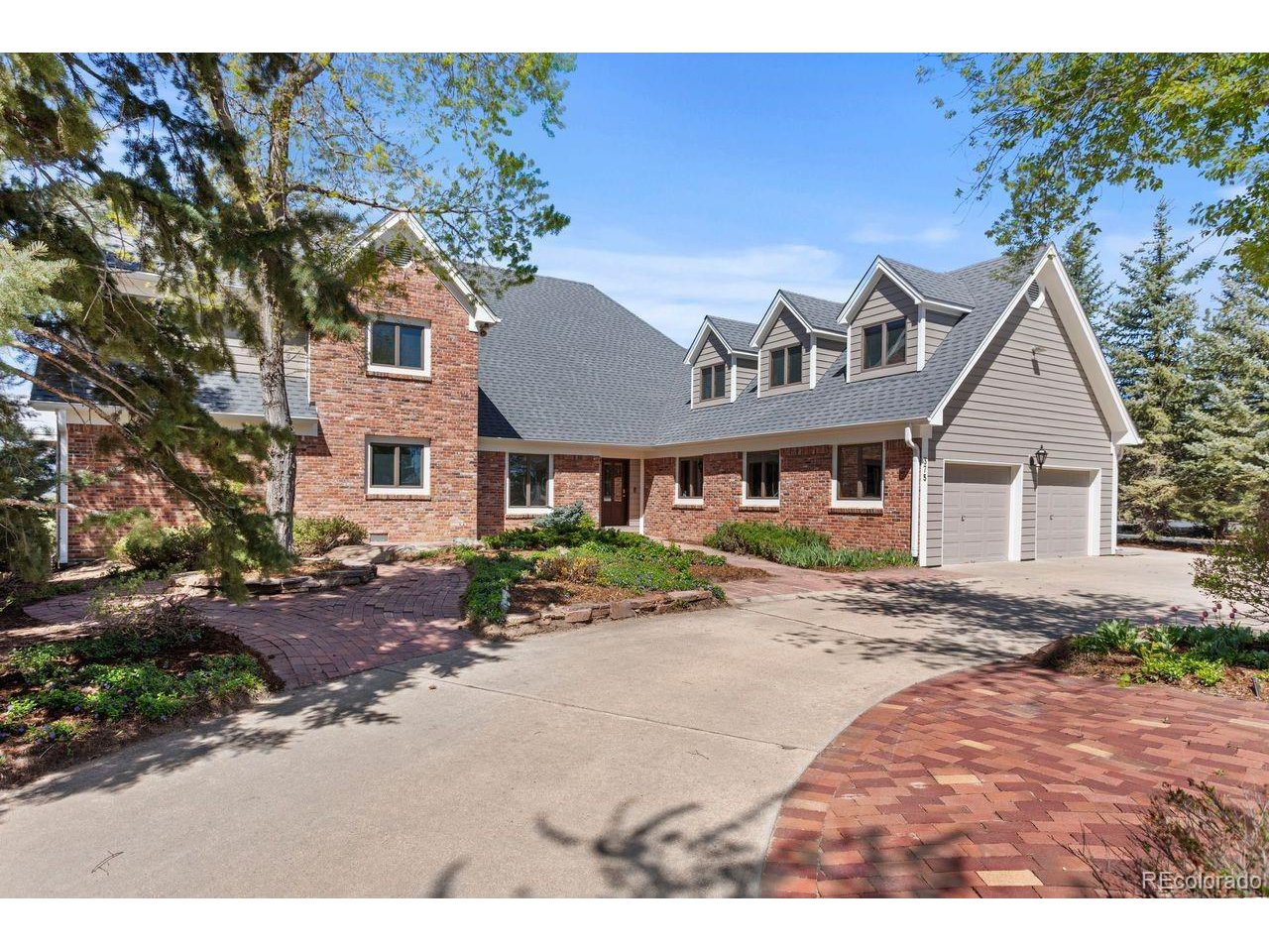 375 Majestic View Dr