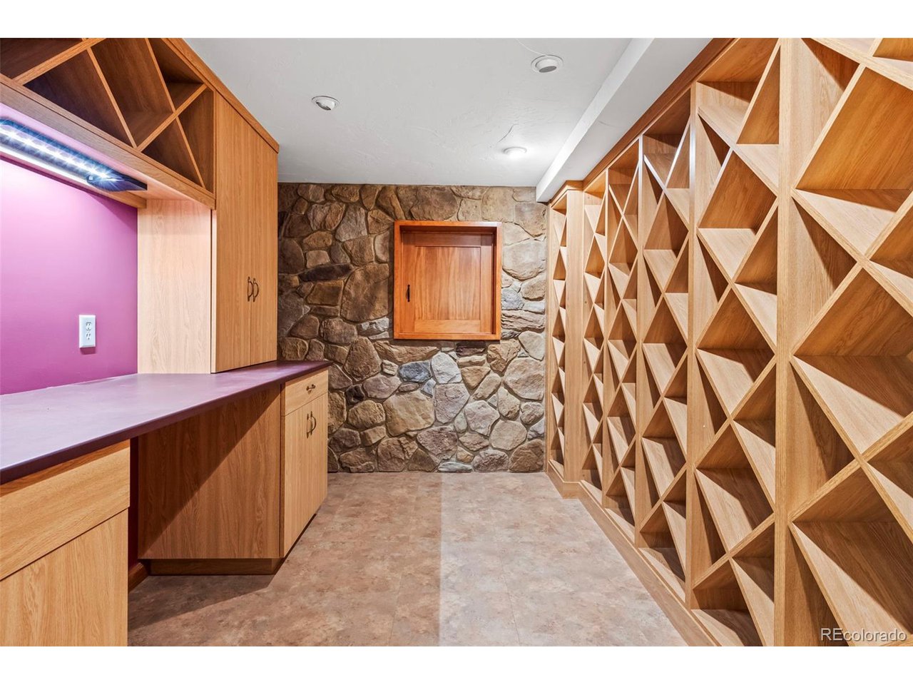 375 Majestic View Dr