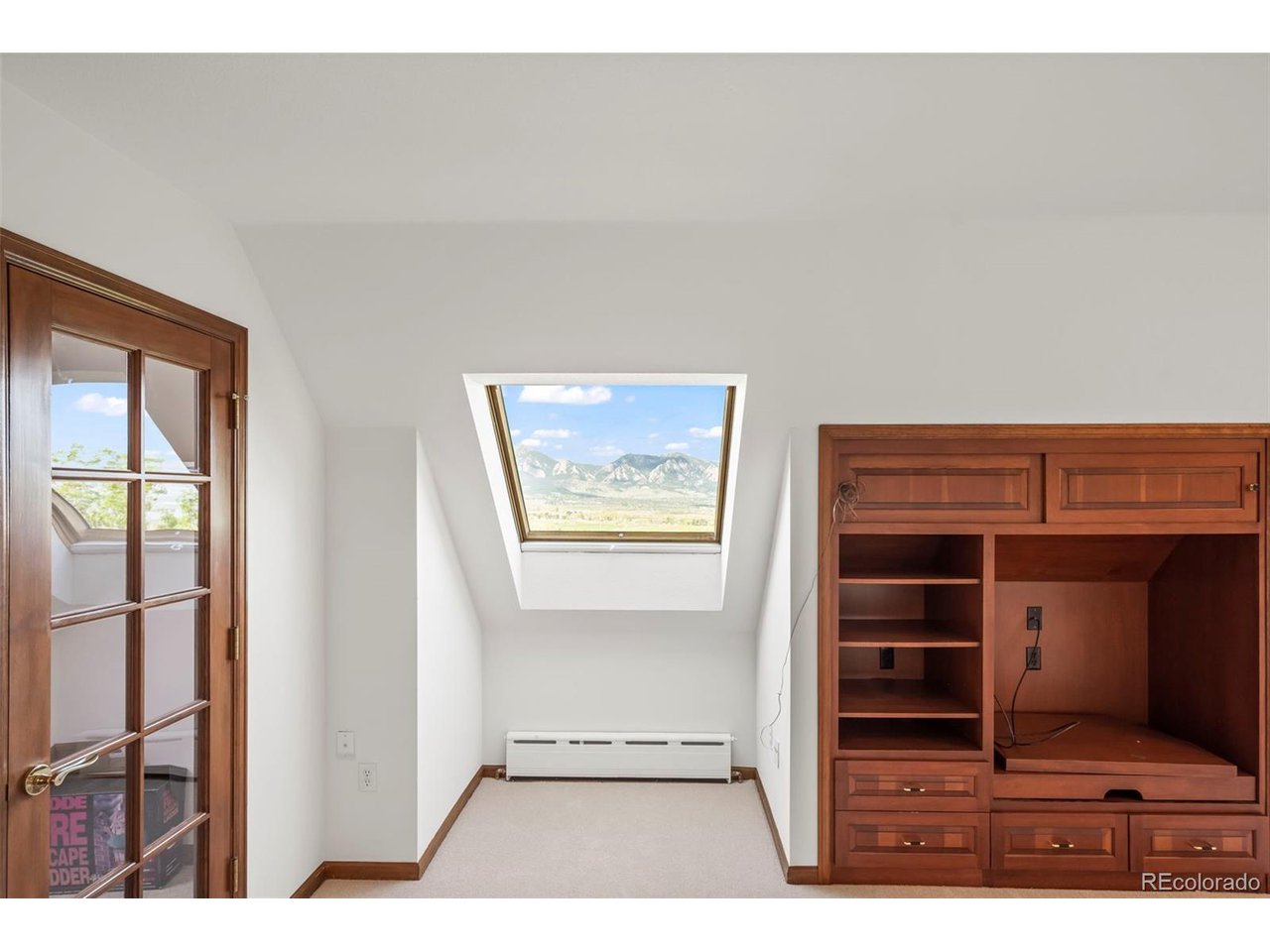 375 Majestic View Dr