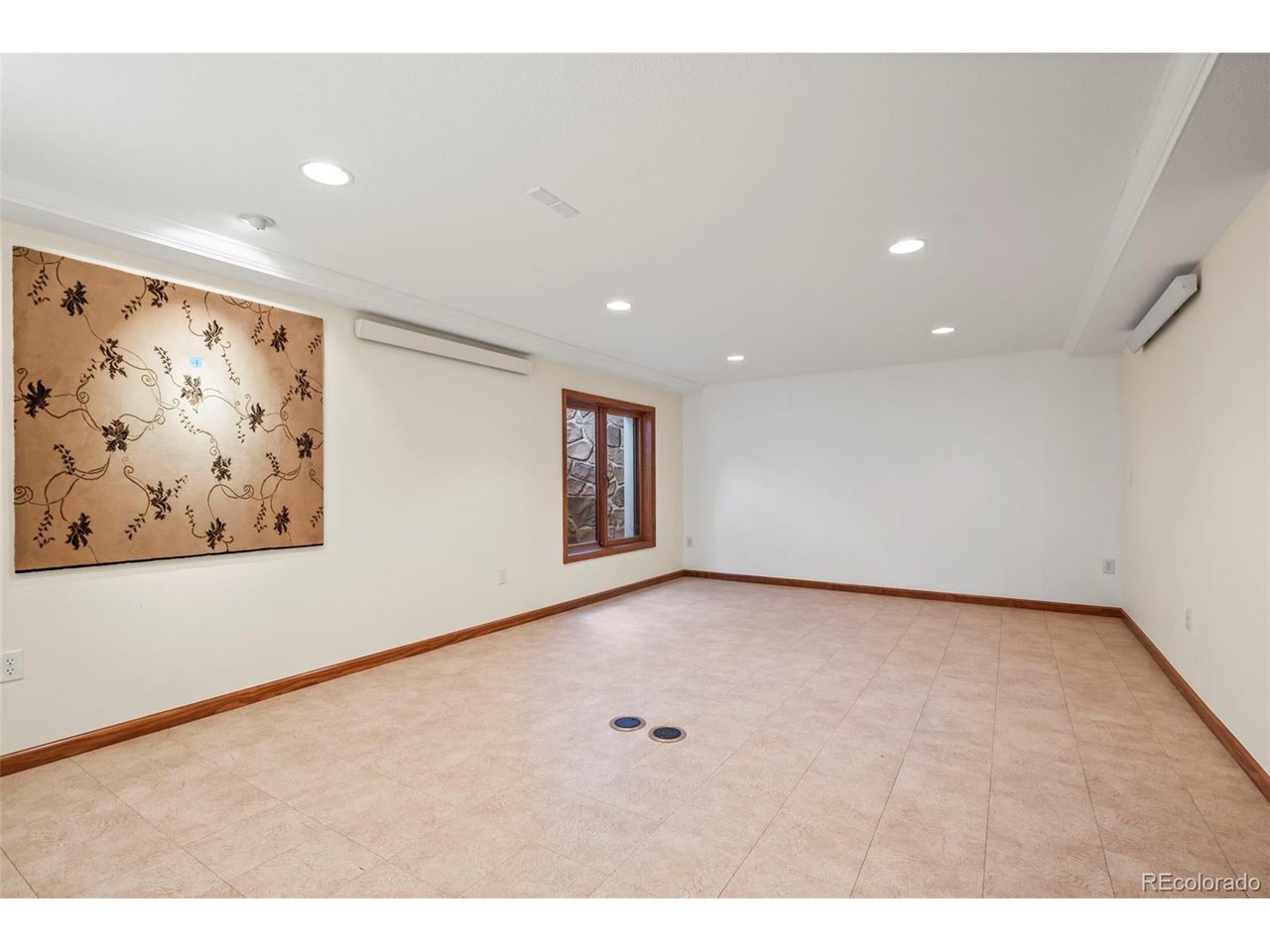 375 Majestic View Dr