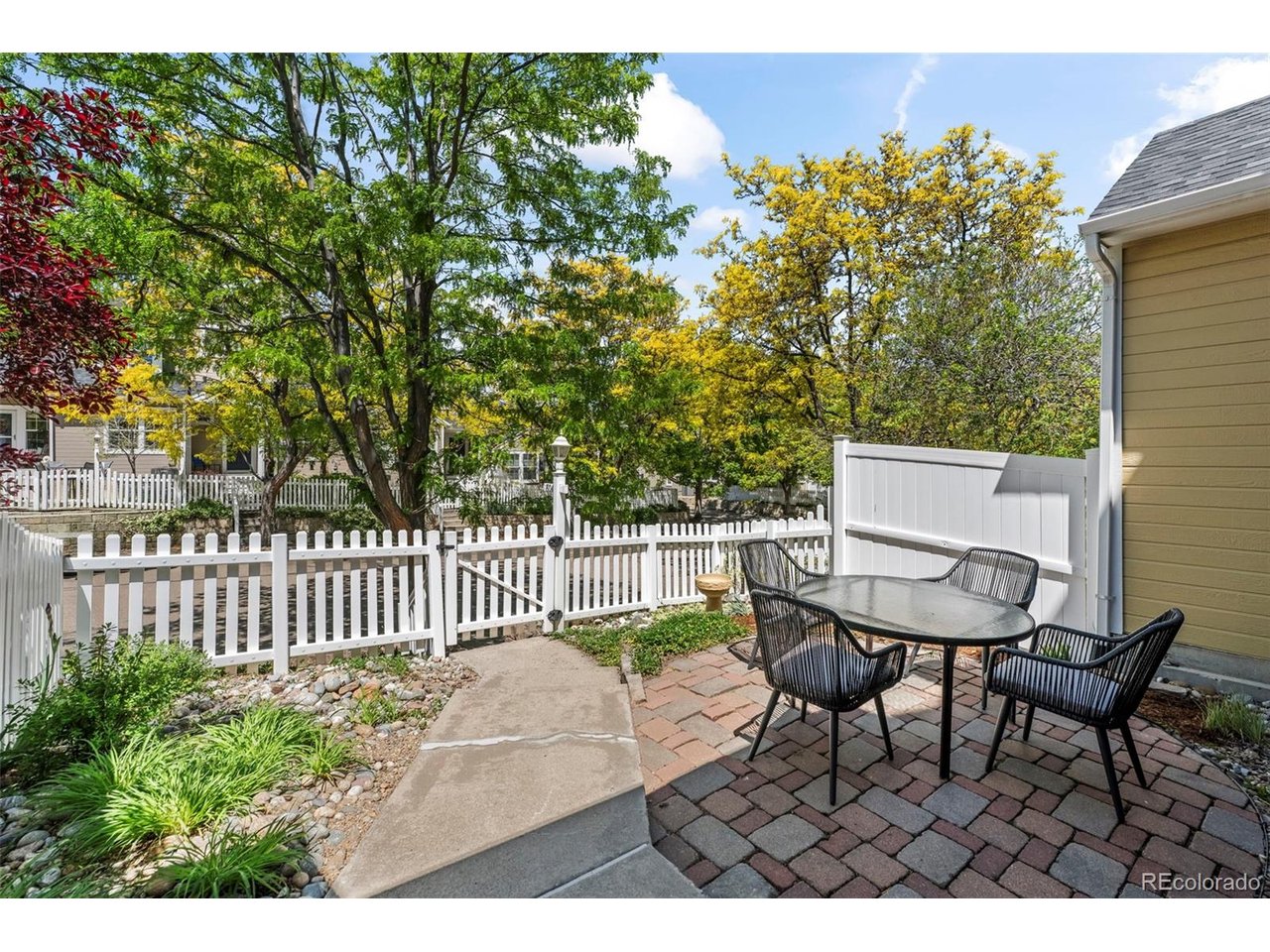 804 Beauprez Ave