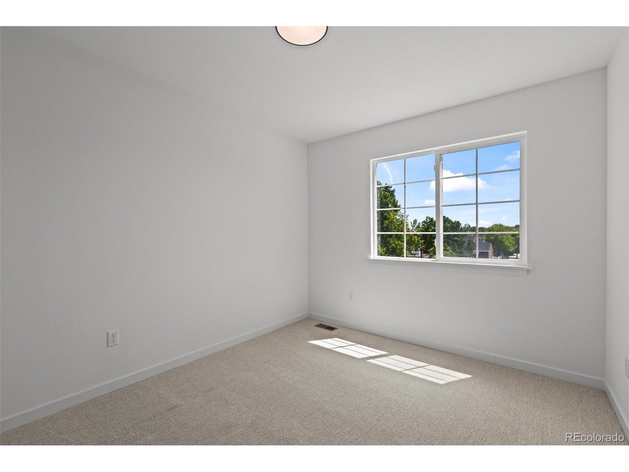 804 Beauprez Ave