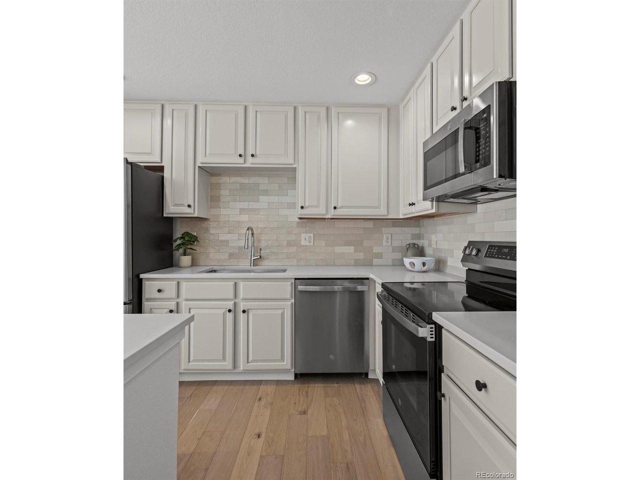 804 Beauprez Ave