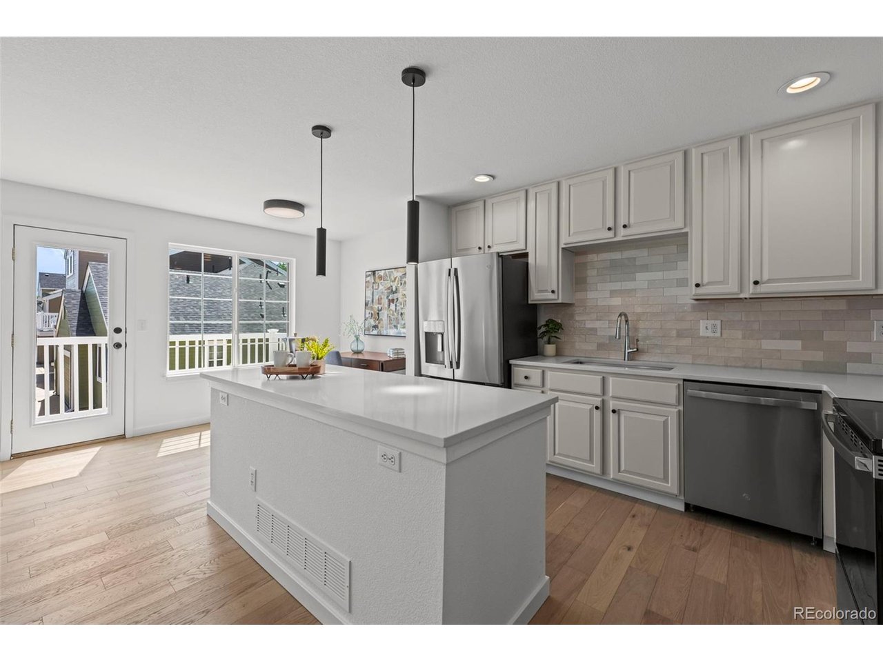 804 Beauprez Ave