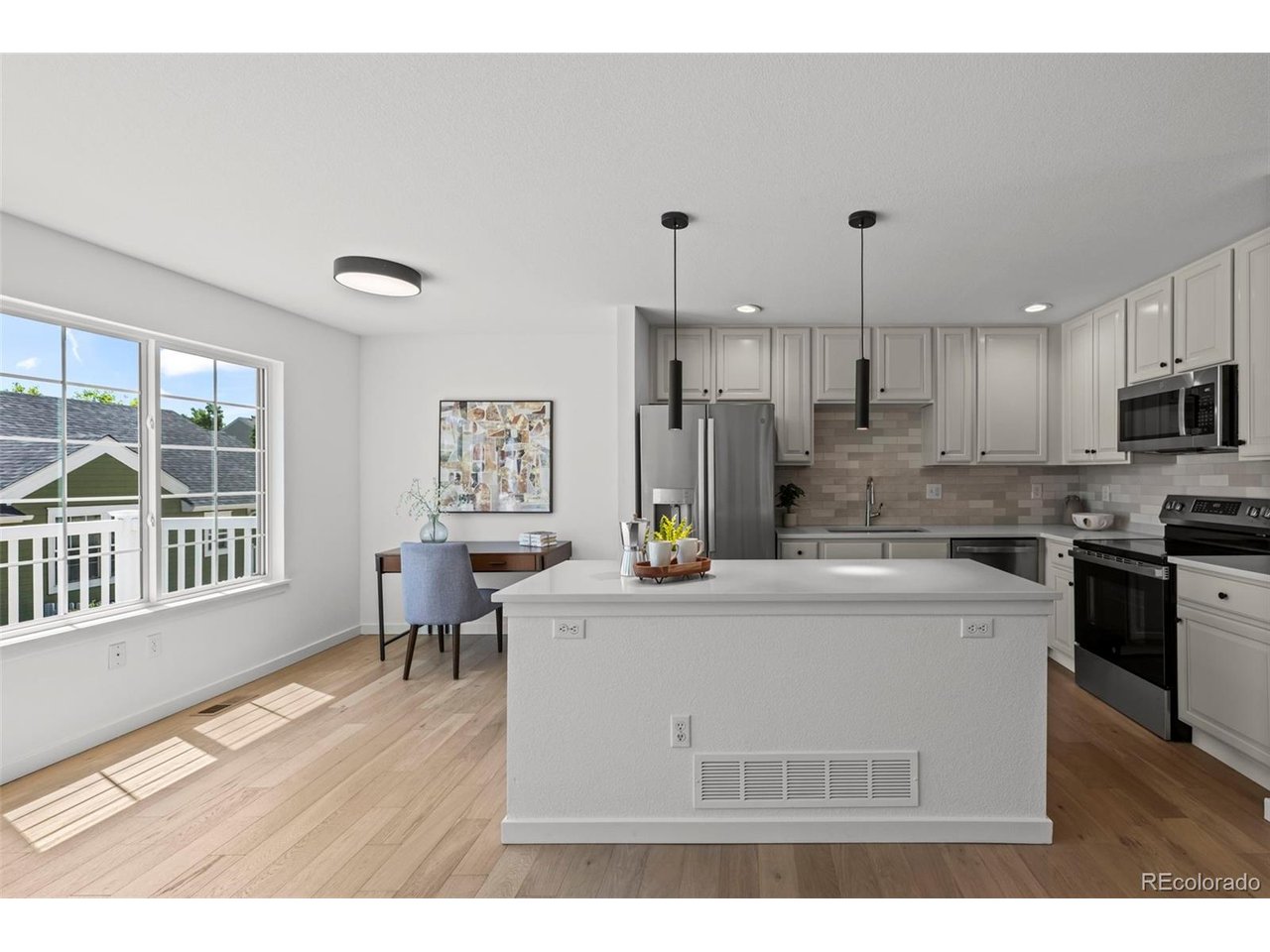 804 Beauprez Ave