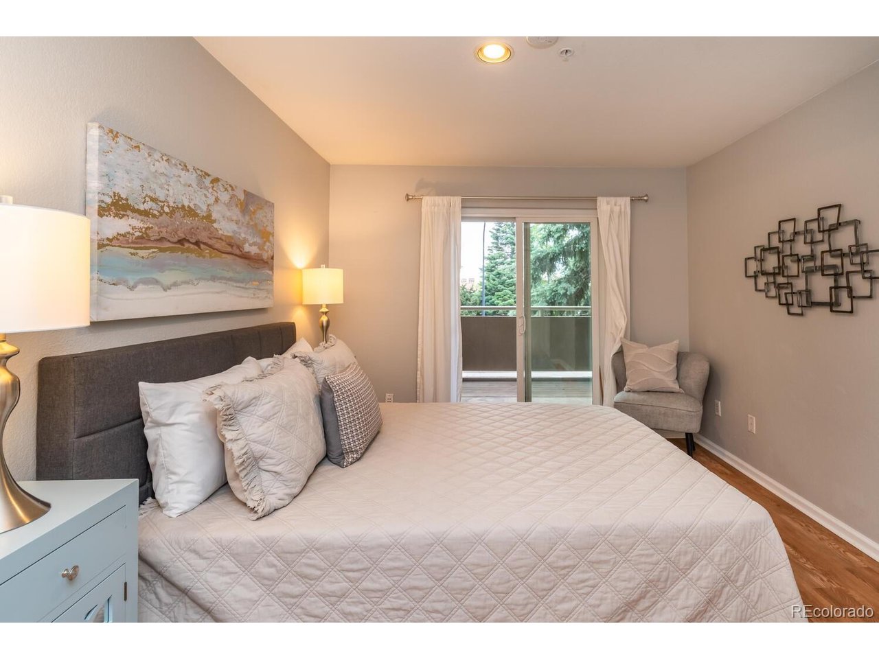 935 Broadway 103