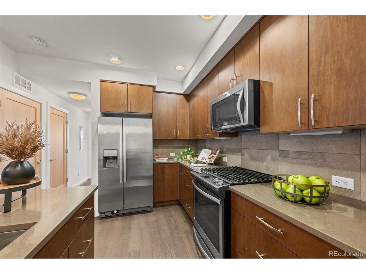 1585 Hecla Way 103