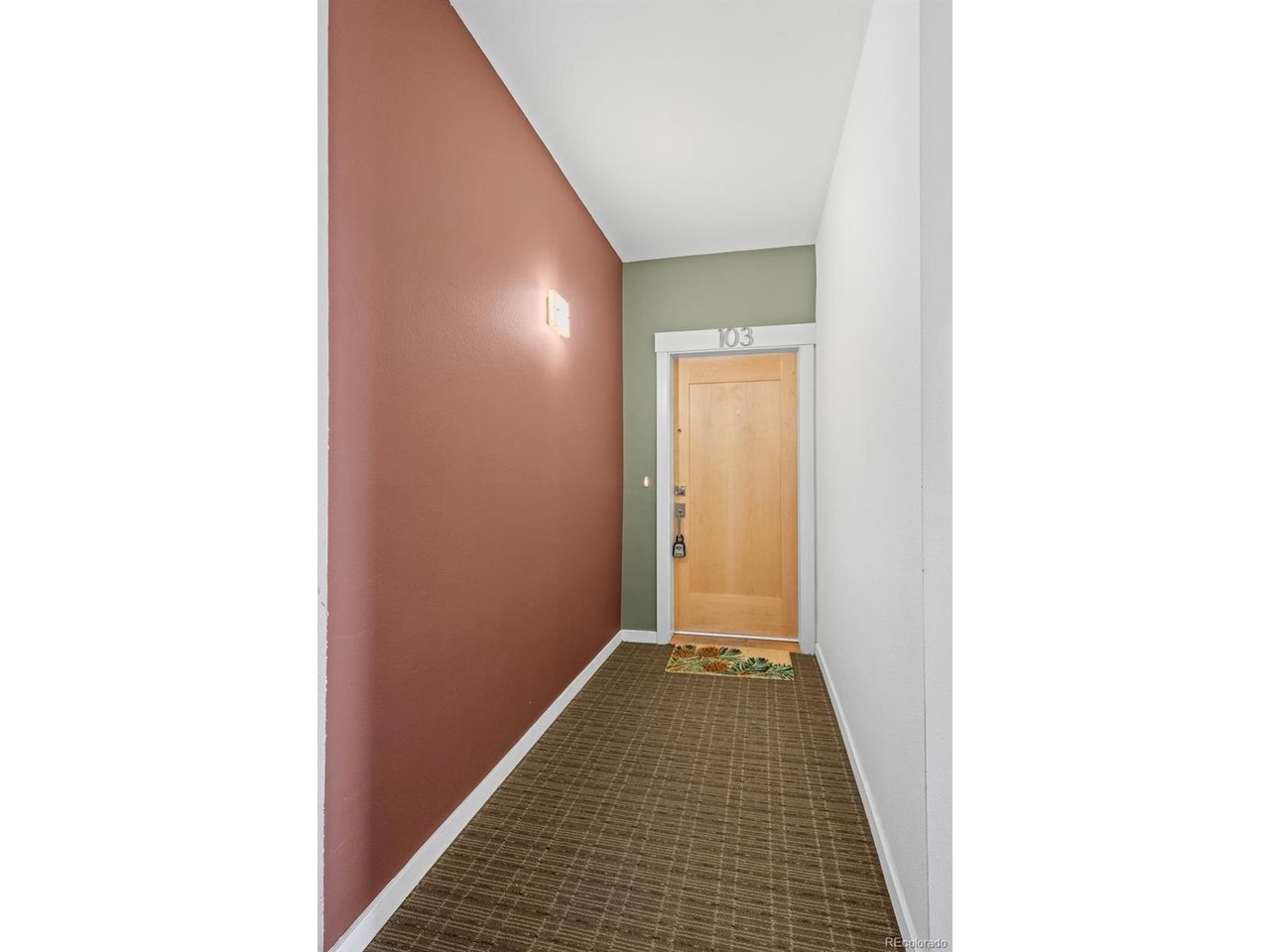 1585 Hecla Way 103