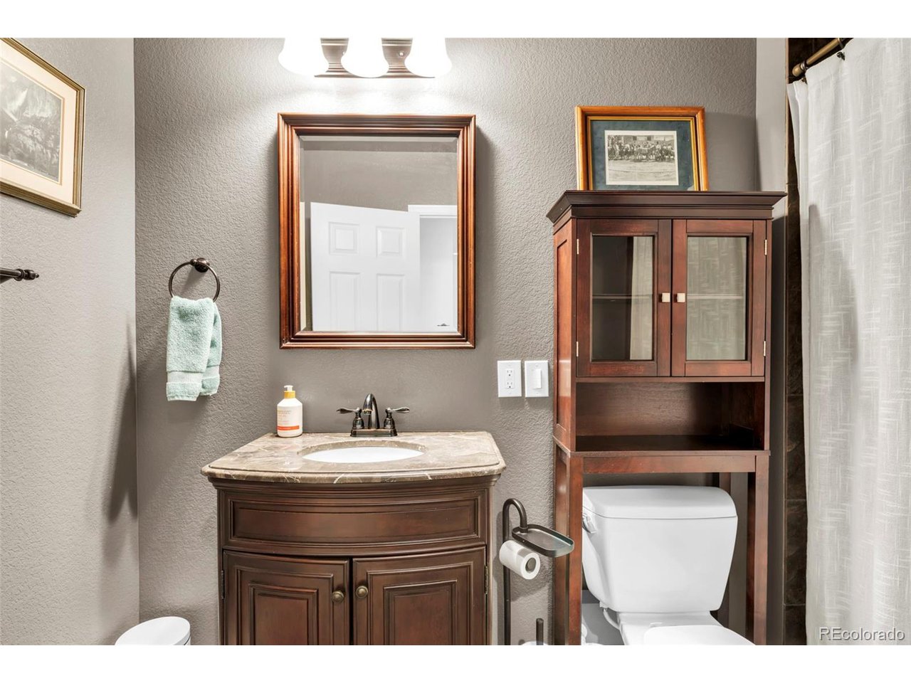 4475 Eagle River Run