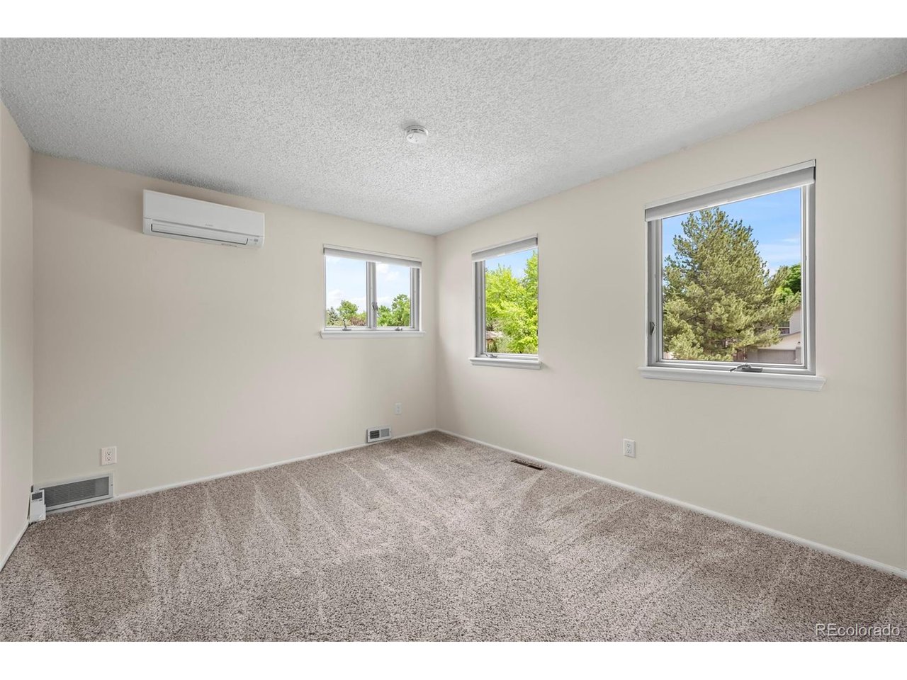 7409 Mount Meeker Rd