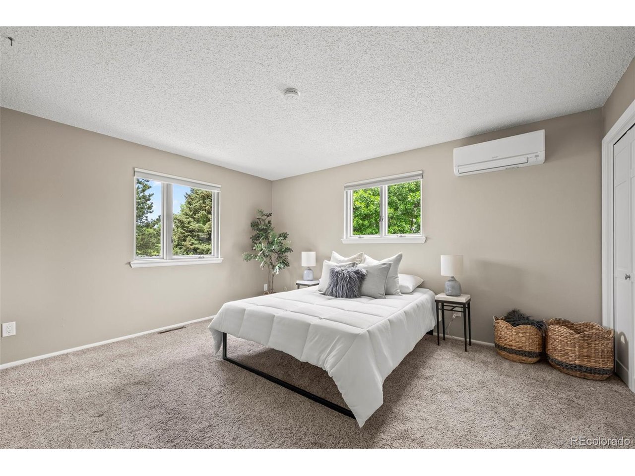 7409 Mount Meeker Rd