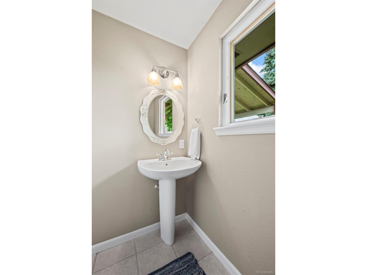 7409 Mount Meeker Rd