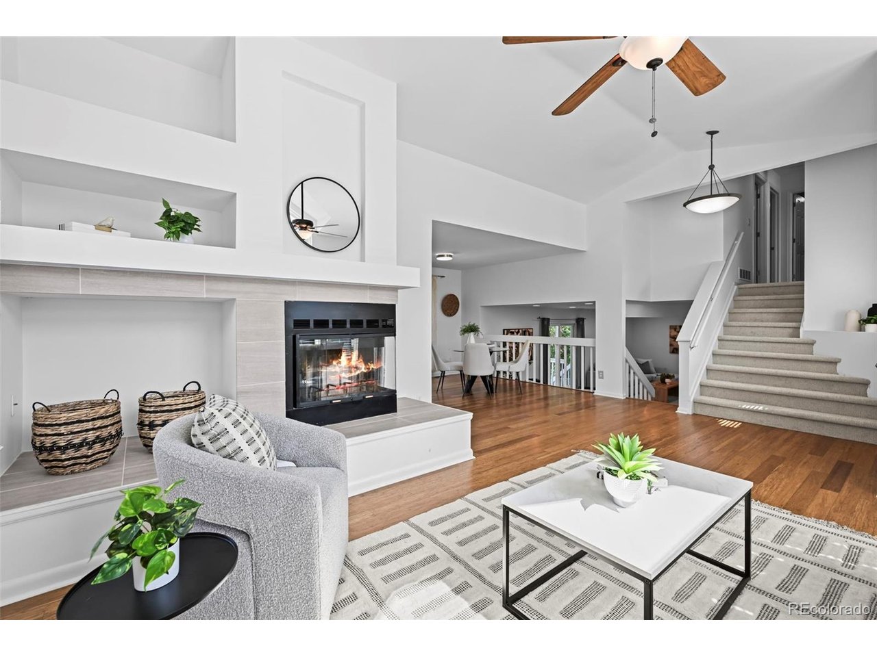 1096 Falcon Ct