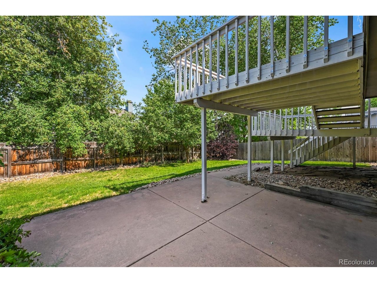 1096 Falcon Ct