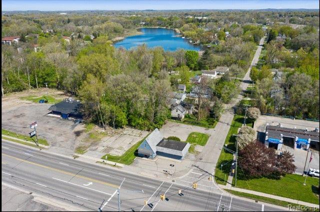 3860 ELIZABETH LAKE Road