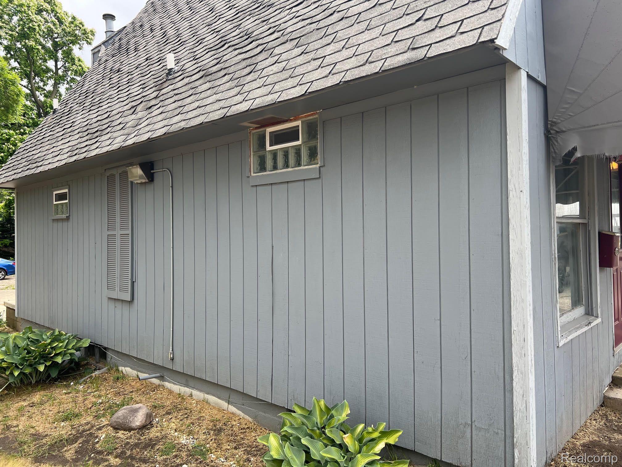 3860 ELIZABETH LAKE Road