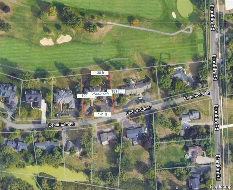 1226 CEDARHOLM Lane