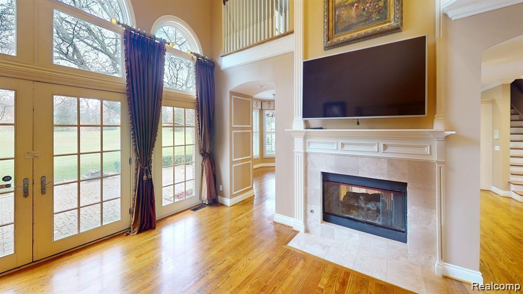 1226 CEDARHOLM Lane