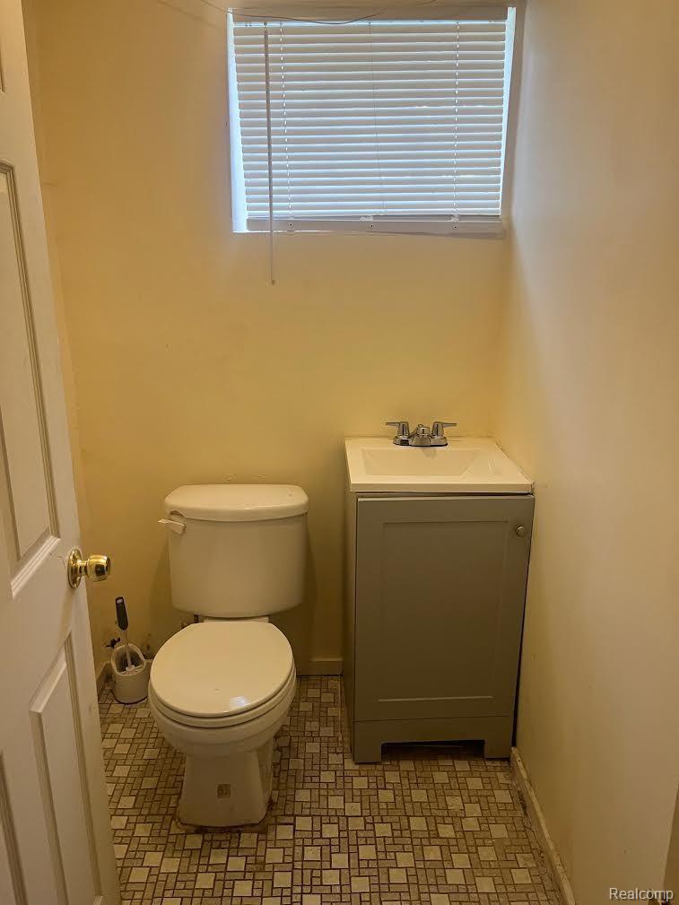 15033 GILCHRIST Street