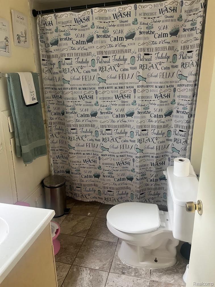 15033 GILCHRIST Street