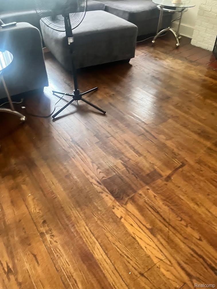 15033 GILCHRIST Street