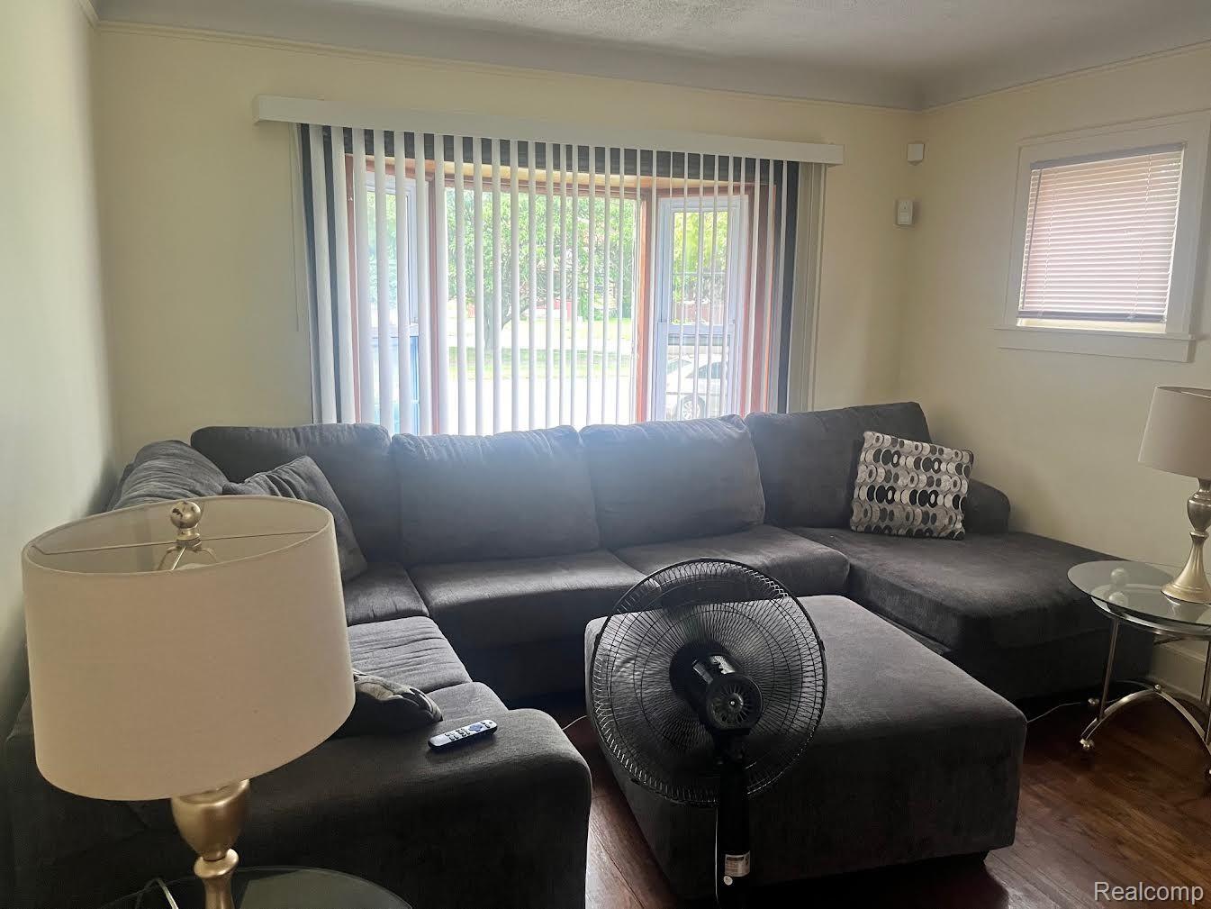 15033 GILCHRIST Street