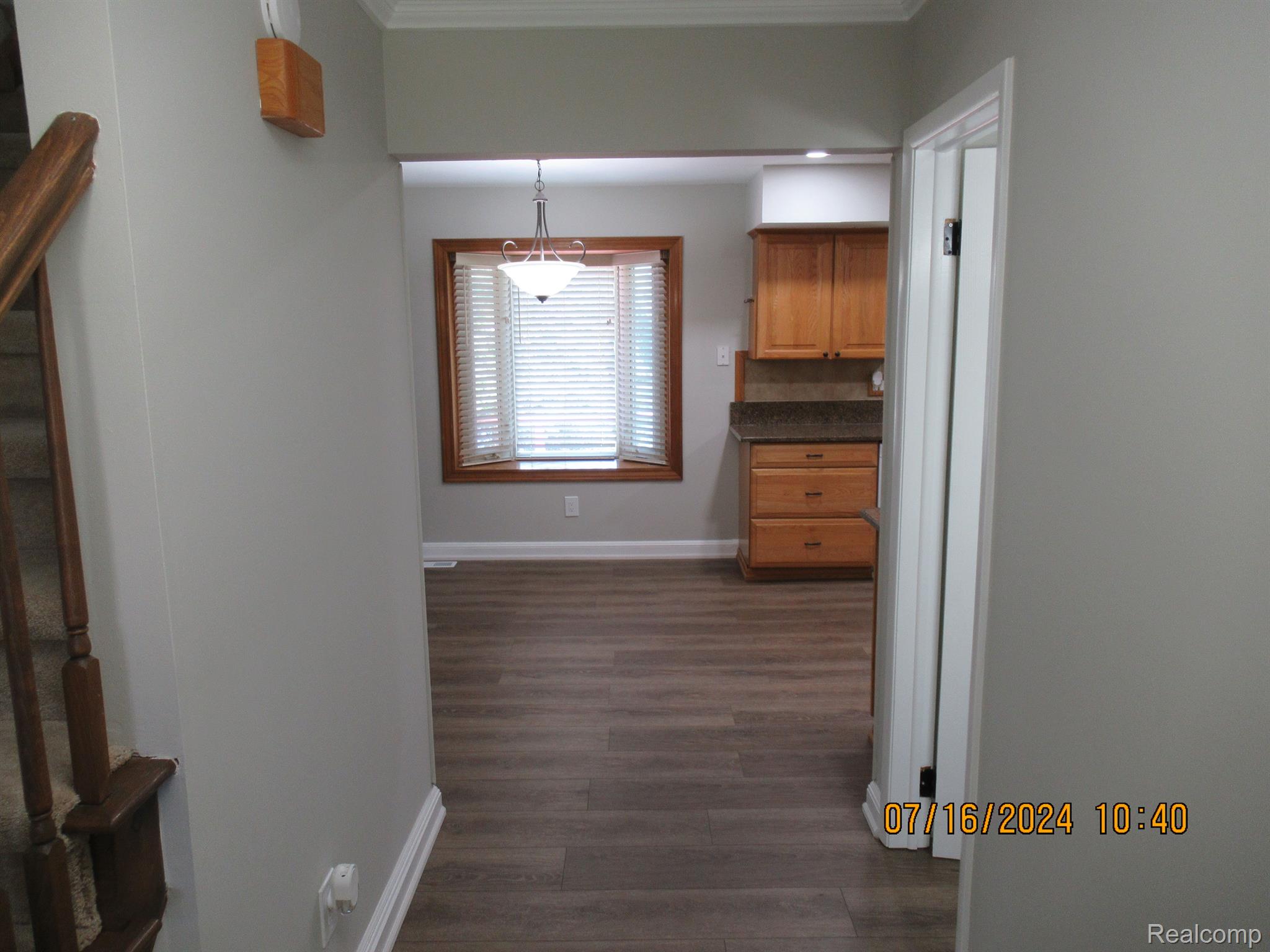 40526 VILLAGE OAKS
