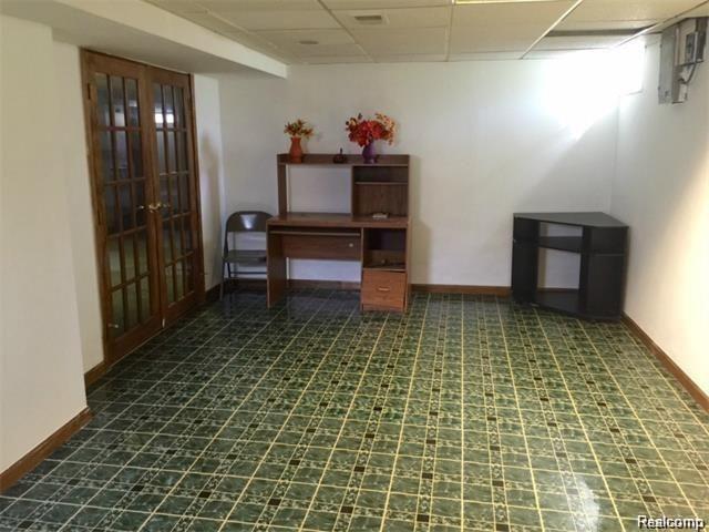 18201 NADOL Drive