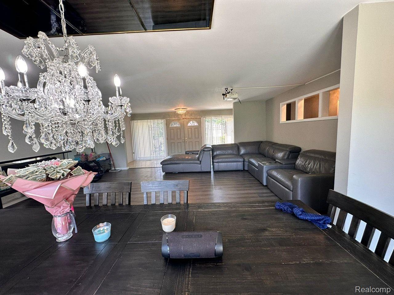 18201 NADOL Drive