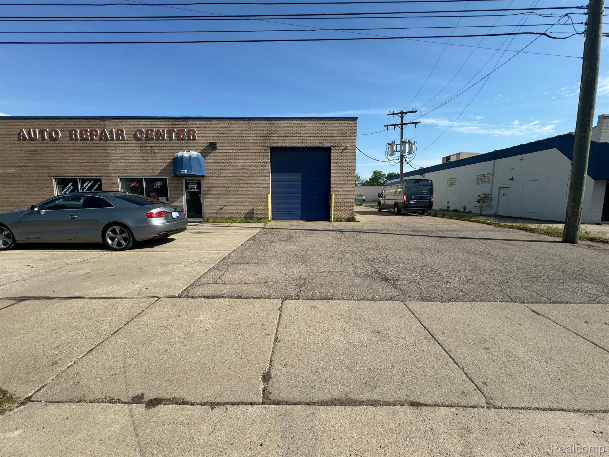 32730 W 8 MILE Road