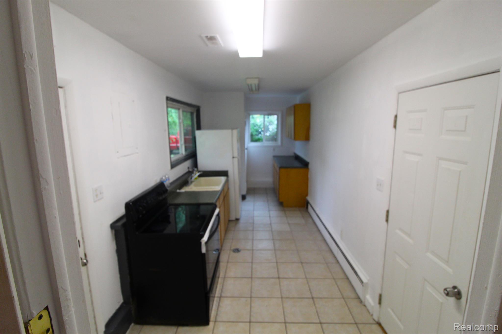 6741 HIGHLAND Road