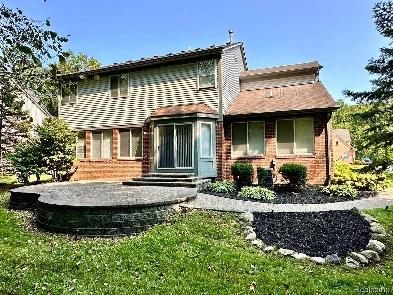 8676 W WALDEN Drive